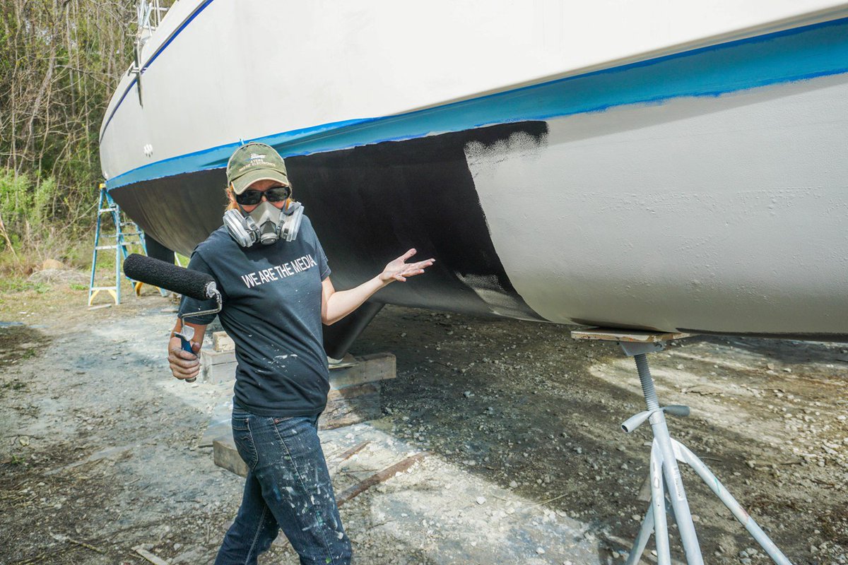 teal_tales's tweet photo. By the fourth layer of paint on the hull, I've finally started to remember where the thru-hulls and transducers are BEFORE I've blindly rolled paint over them #bottompaint #ppe #womenwhosail #dirtyjobs #doesthedepthsounderstillwork https://t.co/GYz3xA3Yq6