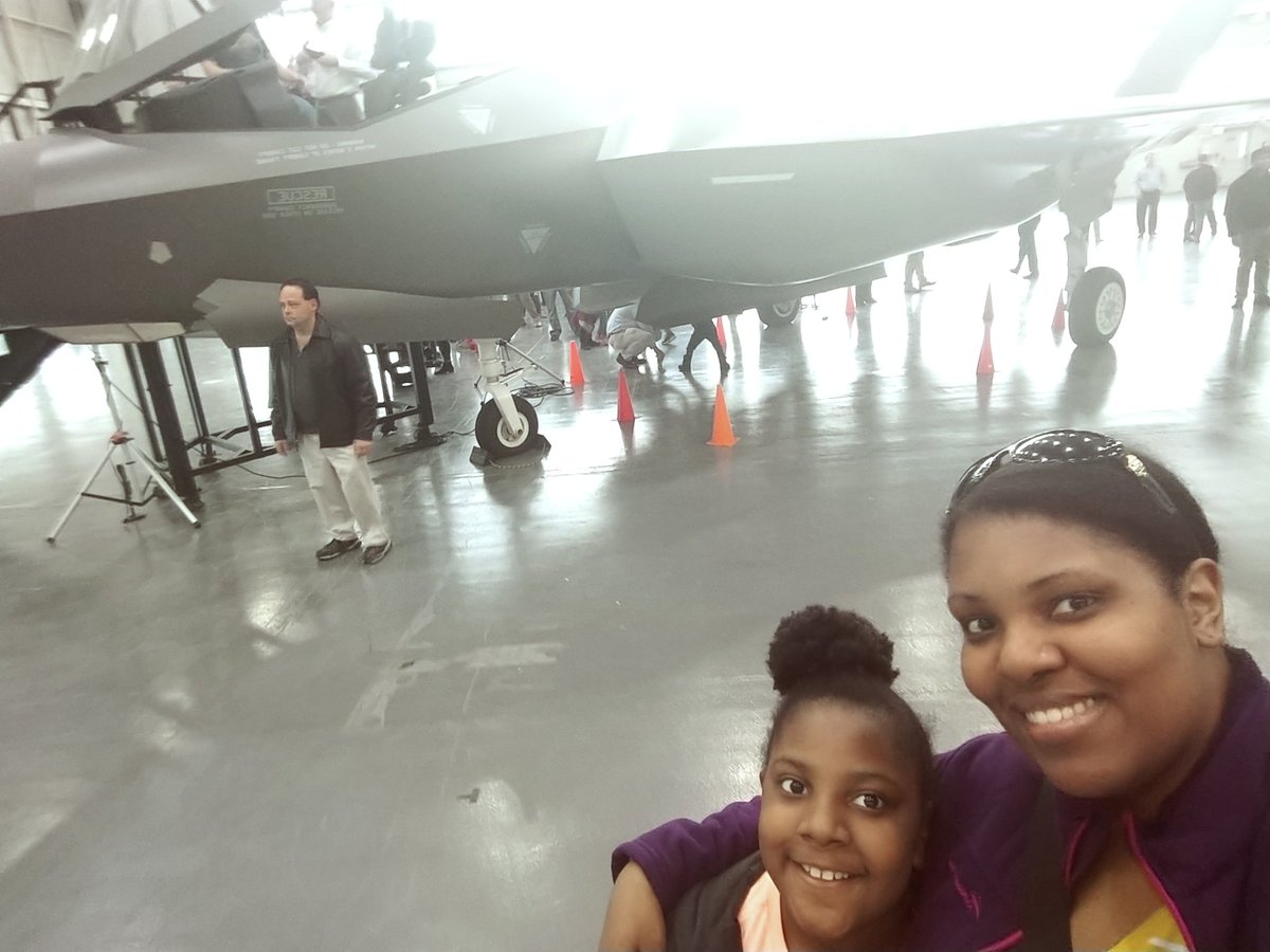 CamillerCandles's tweet photo. Excited to show the kids what we work on at the 9-5. #WeArePW #dependableengines #F35 #STEMgirls https://t.co/zNxHICJQdB