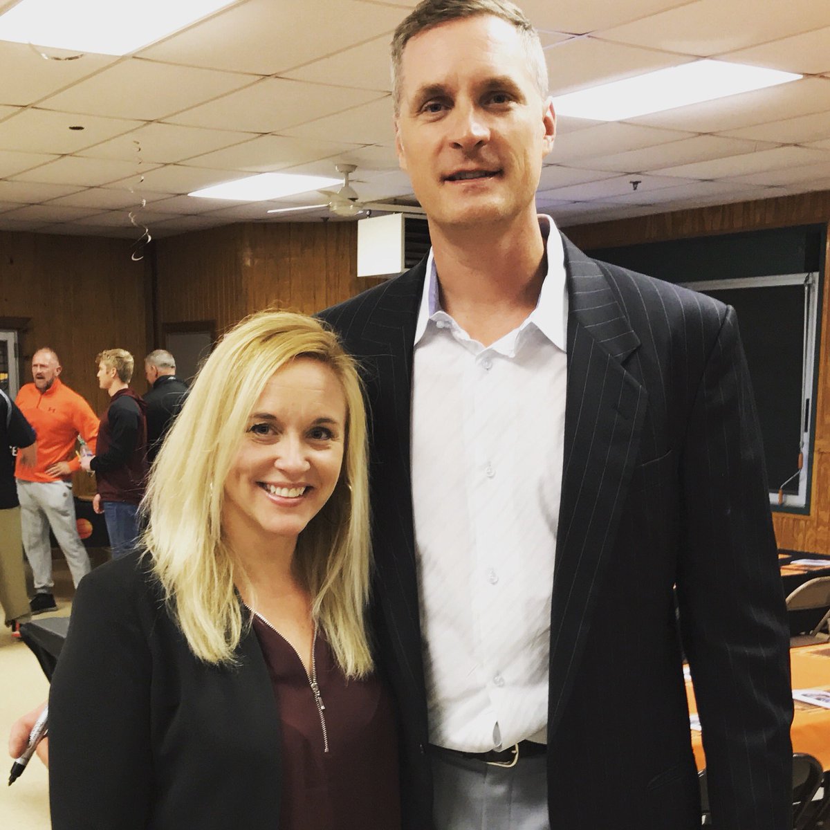shelbykbaxter's tweet photo. In honor of @dukebasketball getting off to a fast start tonight—🔥—a little throw back with @laettnerbball #32 #THEshot Oh, and #zionisback https://t.co/QOonfASLe2