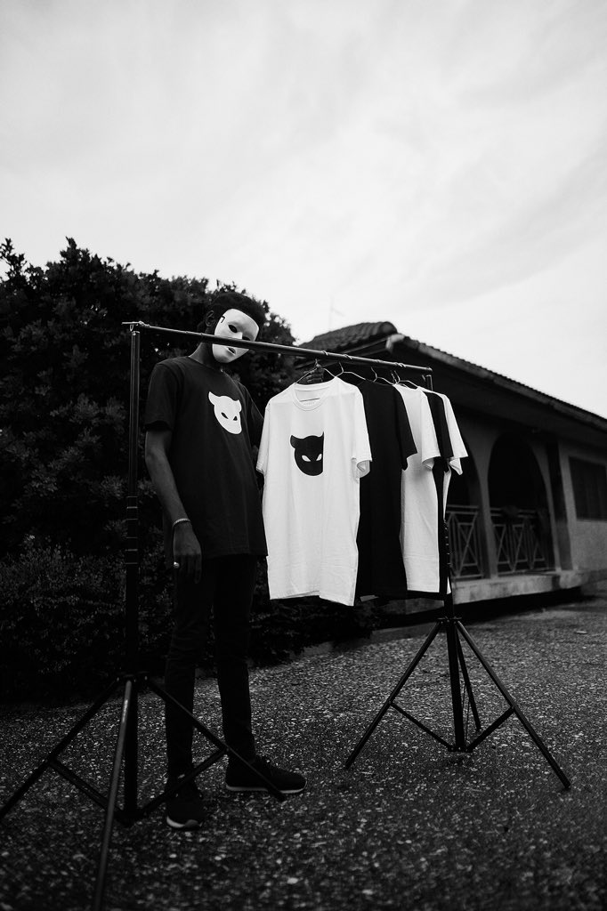 DareMovement's tweet photo. Still.. 
Black and White 
Your favorite movement's favorite movement #DareMovement #DVRE #Dare https://t.co/mjEQDVuibw