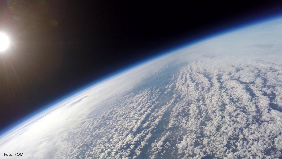 #Mädchen und #Jungen begeistern für #MINT-Themen – kostenfreies #FOM MINT-#Osterferiencamp. Ein Thema #Wetterballon wird in die #Stratosphäre geschickt und macht u. a. solche herrlichen Aufnahmen. 
fom-blog.de/2019/03/maedch… 
#Feriencamp #Fachkräftemangel #Essen #zdi <a href="/zdiNRW/">zdi.NRW</a>