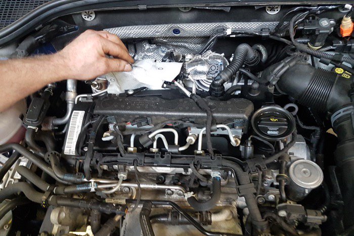 Testauto's tweet image. Brandend roetfilter controlelampje Skoda Octavia zorgt voor wanhoop ow.ly/uROz30o2MWl #TechX #autotechniek #diagnose #techniek