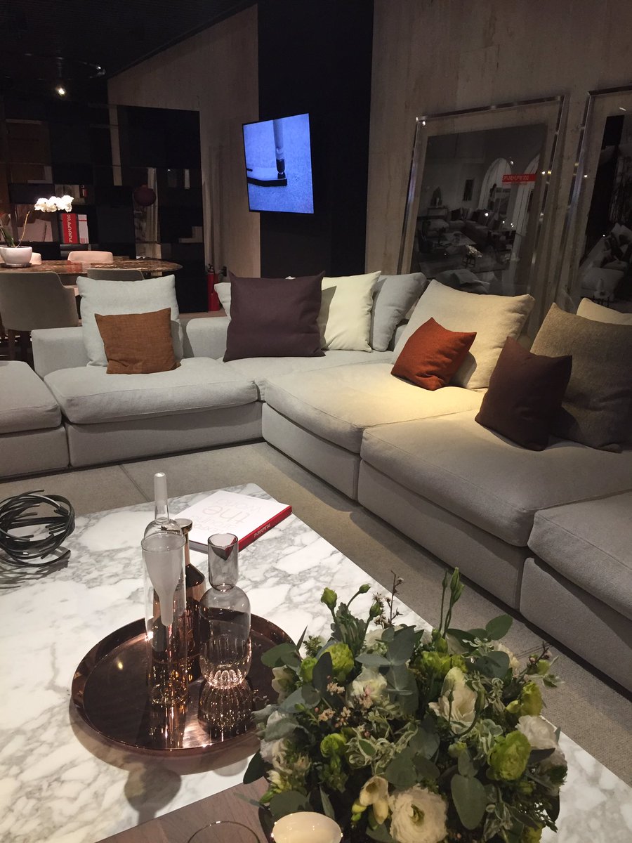 ADMEXICO's tweet image. ¿Nos acompañan a conocer el nuevo showroom de #Flexform? Les aseguramos que el gran diseño es el verdadero protagonista.