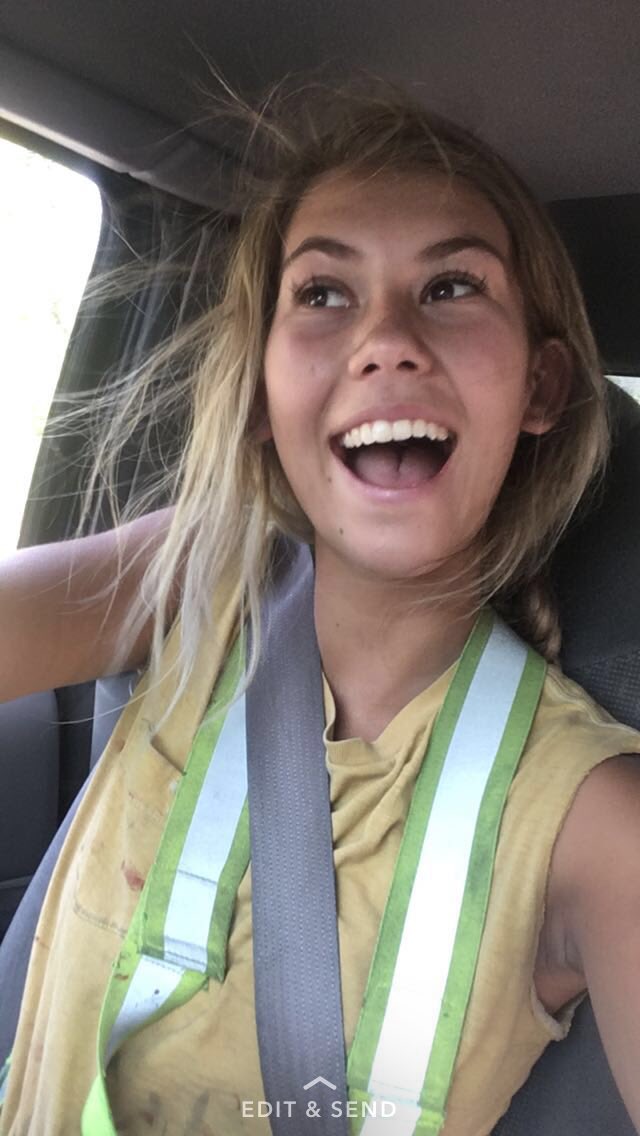 Raynlee3's tweet photo. Being to much. Working in a male dominated place is fine. I can handle it. But please don't try and blame me for looking and being myself. https://t.co/y8hQF4w8HZ