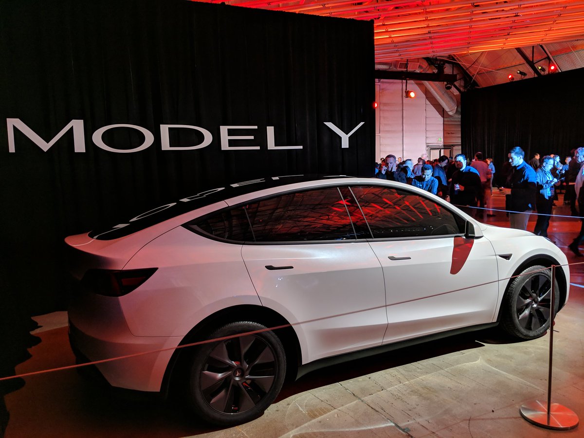 Tesla Mid Atlantic tweet media