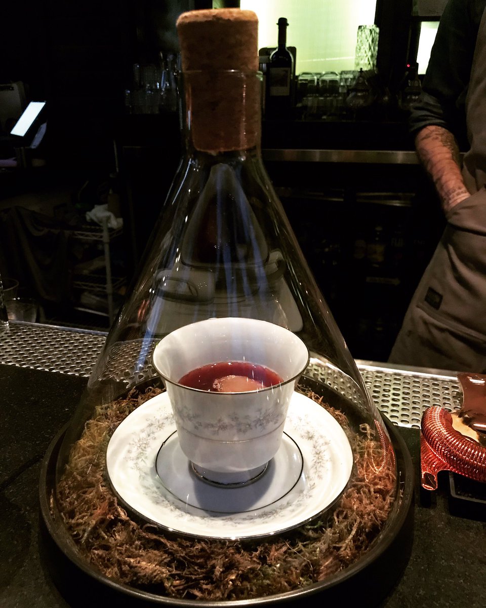 tygerkai's tweet photo. #theglasshouse #churchbell #fancycocktail #SantaBarbara #statestreet https://t.co/GWKINxLFjA