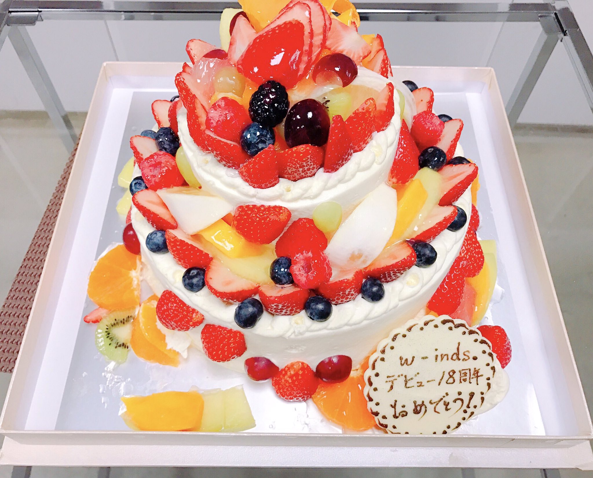 涼平 W Inds 美味しそうなケーキだったのでシェアします 笑 スタッフの皆様 ファンの皆様 関係者の皆様有難うございました T Co Dyptlyuzf9 Twitter