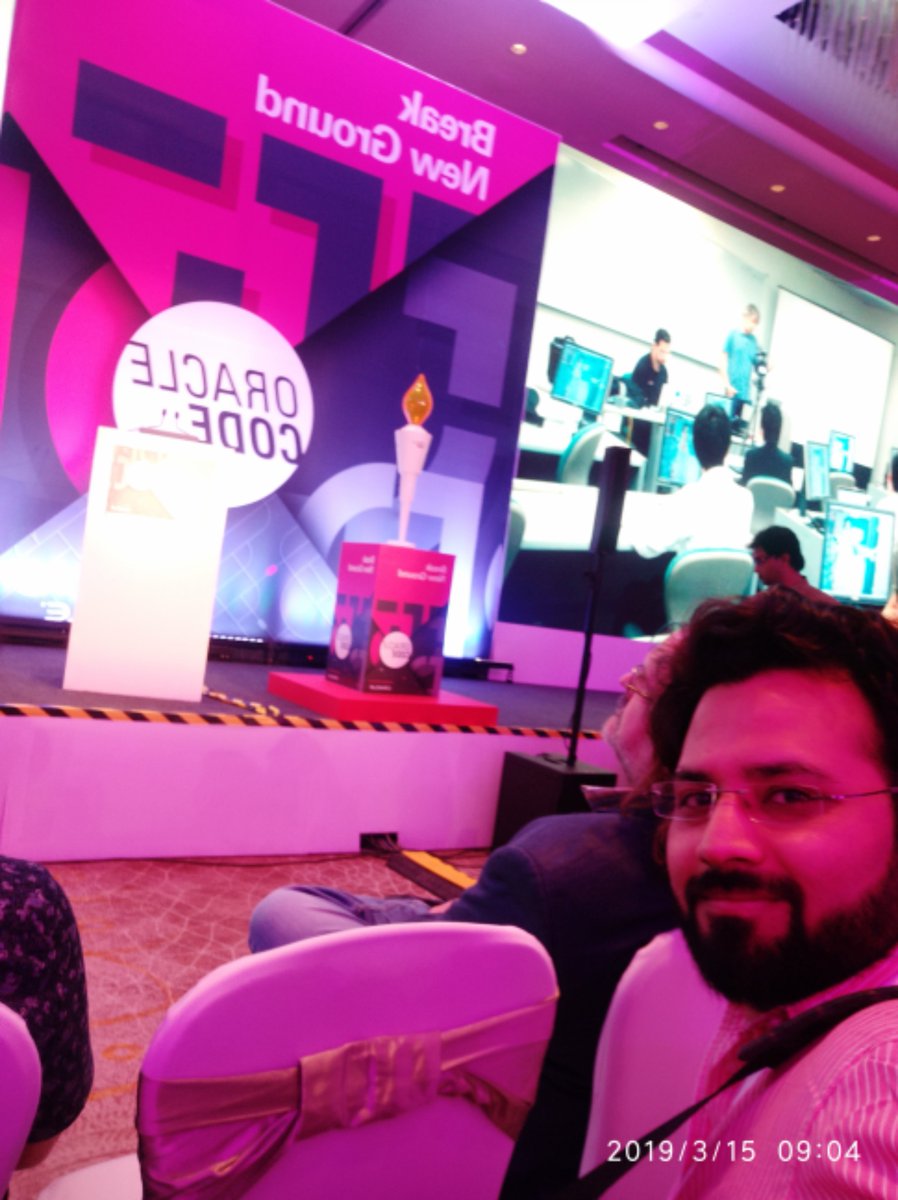 Nitin_Twitting's tweet image. At Oracle Code 2019 in Conrad Bangalore 
#coolestcoder #oraclecode #aioug