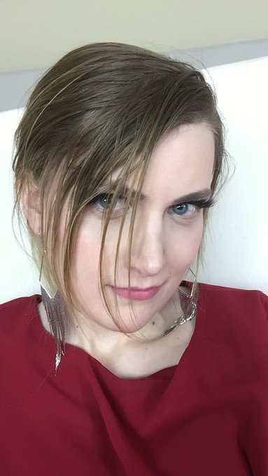 Watch Nikki Winters's leaked NSFW photo on TwXstars