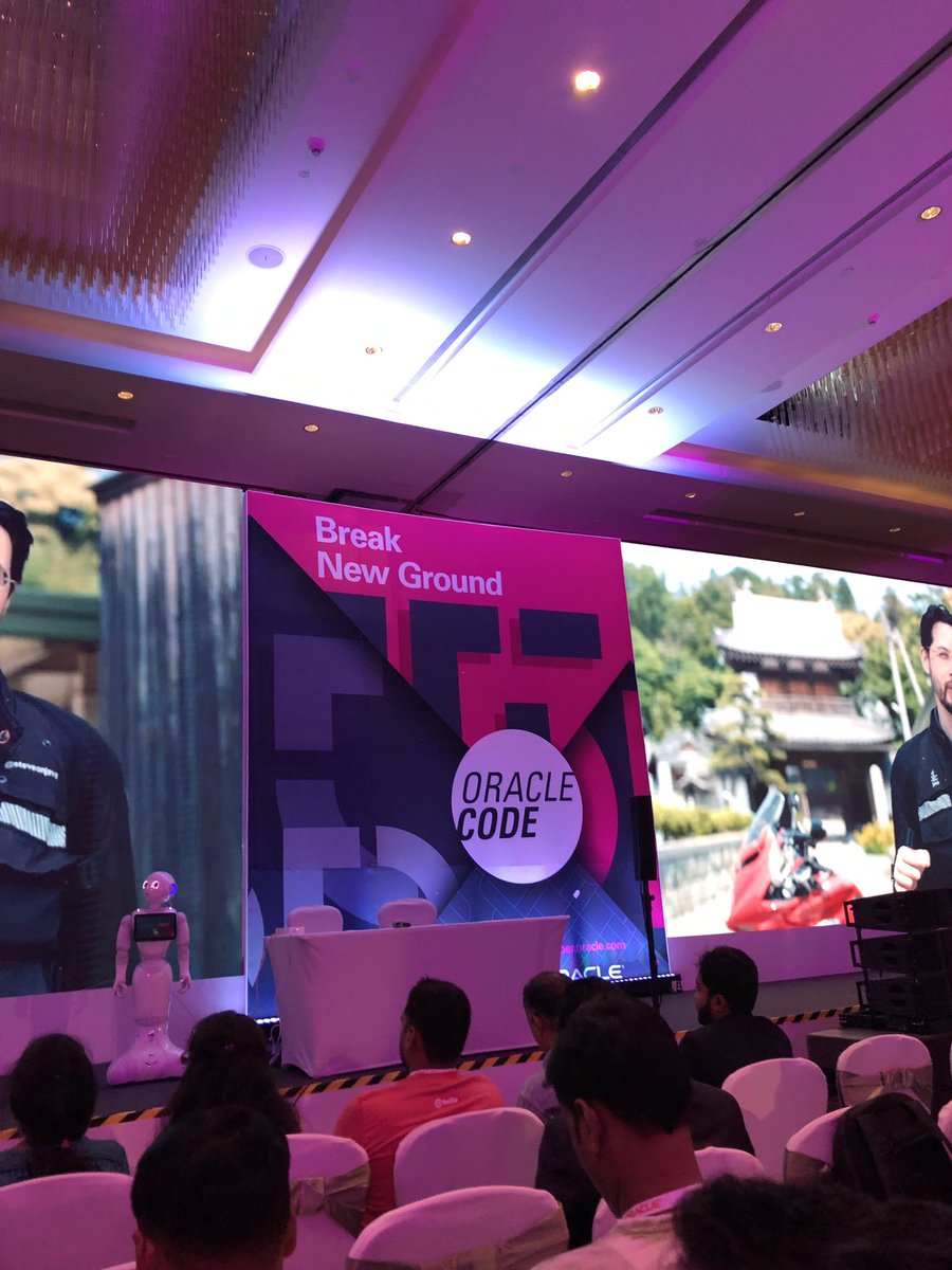 mrsauravsahu's tweet image. #oraclecode #CoolestCoder is one who looks at personal fitness as well as their websites&apos;.
