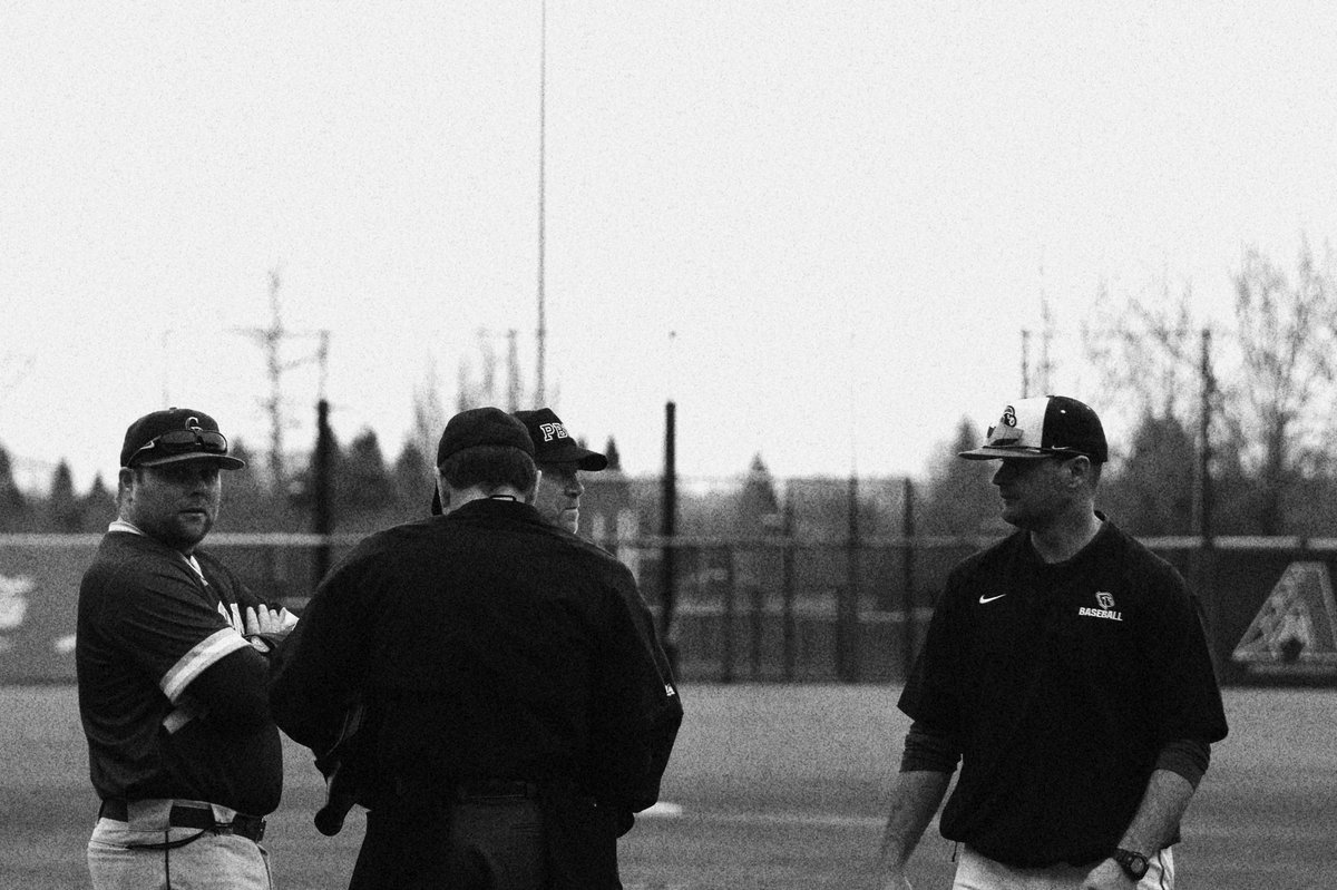As soon as the meeting splits. Watson flips a switch. Cards win 5-4!