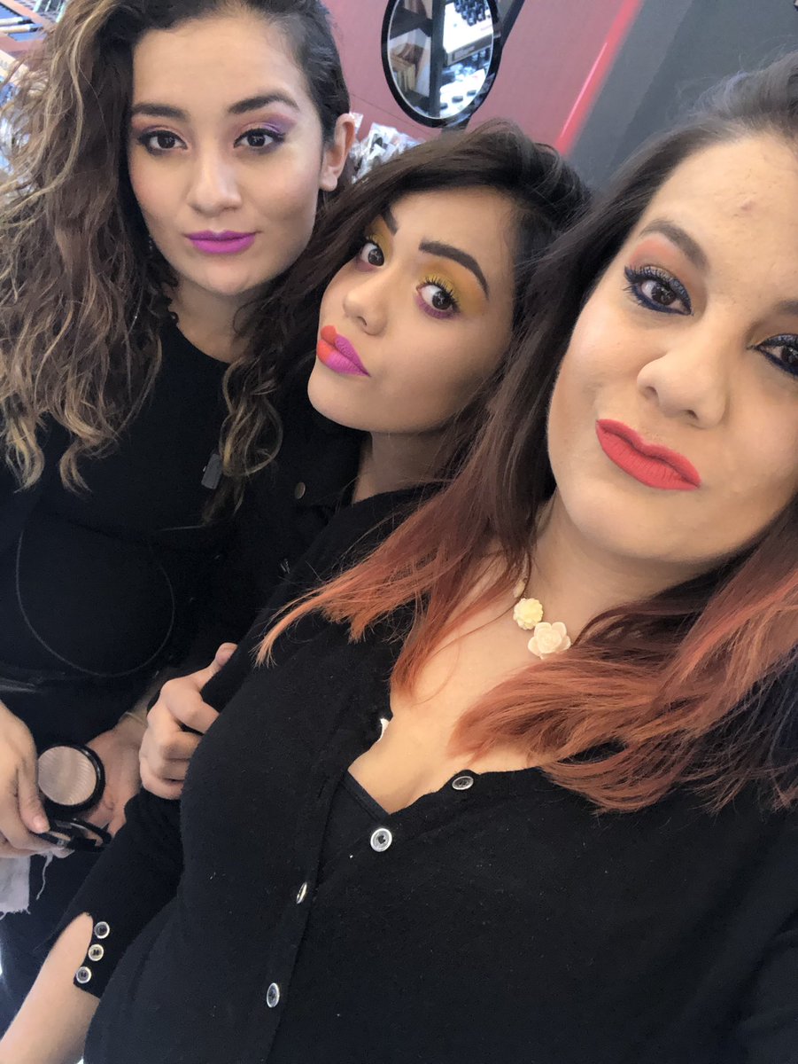 mel_LedezmaA's tweet photo. Amo a mi equipo. 💜 #teamsephora https://t.co/AvS3hXrwLV