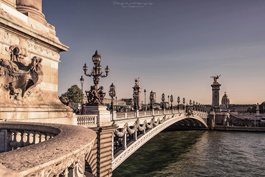 andrespeneke's tweet photo. Sweet light in Paris by Manjik photography https://t.co/Pnd4WnVKQN
