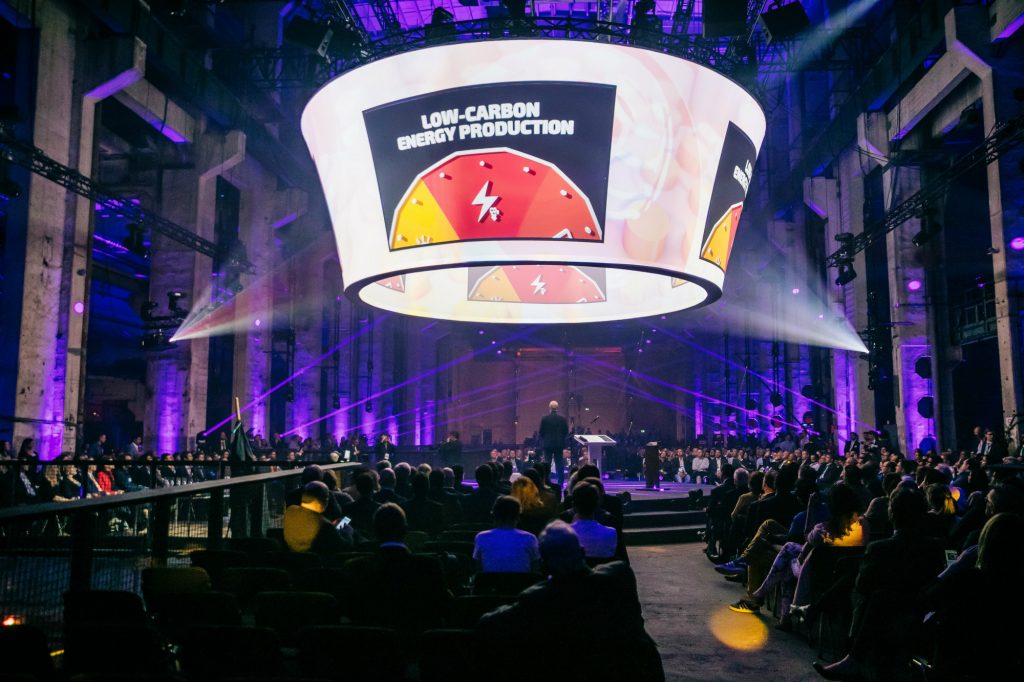 Virgin's tweet image. If you&apos;re making waves in the clean #energytransition sector then #TechFest19 @StartUpGET in Berlin is for you -&amp;gt; virg.in/UgY