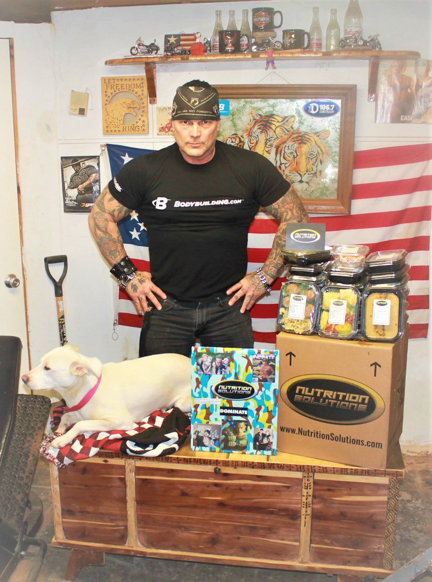 KevinMattson's tweet image. Hats off to Chris Cavallini &amp;amp; his Whole Elite Nutrition Solutions Team From the bottom of my Heart Thank You All sssooo Much God Bless You All♥
PAPA BEAR &amp;amp; Grandpas Jumpin Bean
@Bodybuildingcom #TeamBBcom #BBcomChallengeSeries #KMChallenge19 #NutritionSolutions #nstransformation