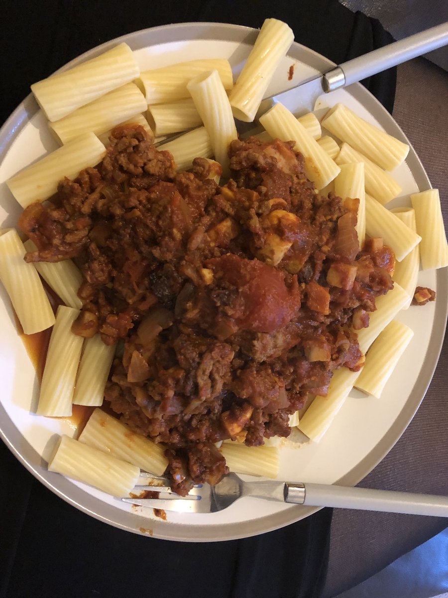 LME_79's tweet image. Tomorrow will be 9 months.... #firstdinner made by @RJS2212 #boydidgood 💖