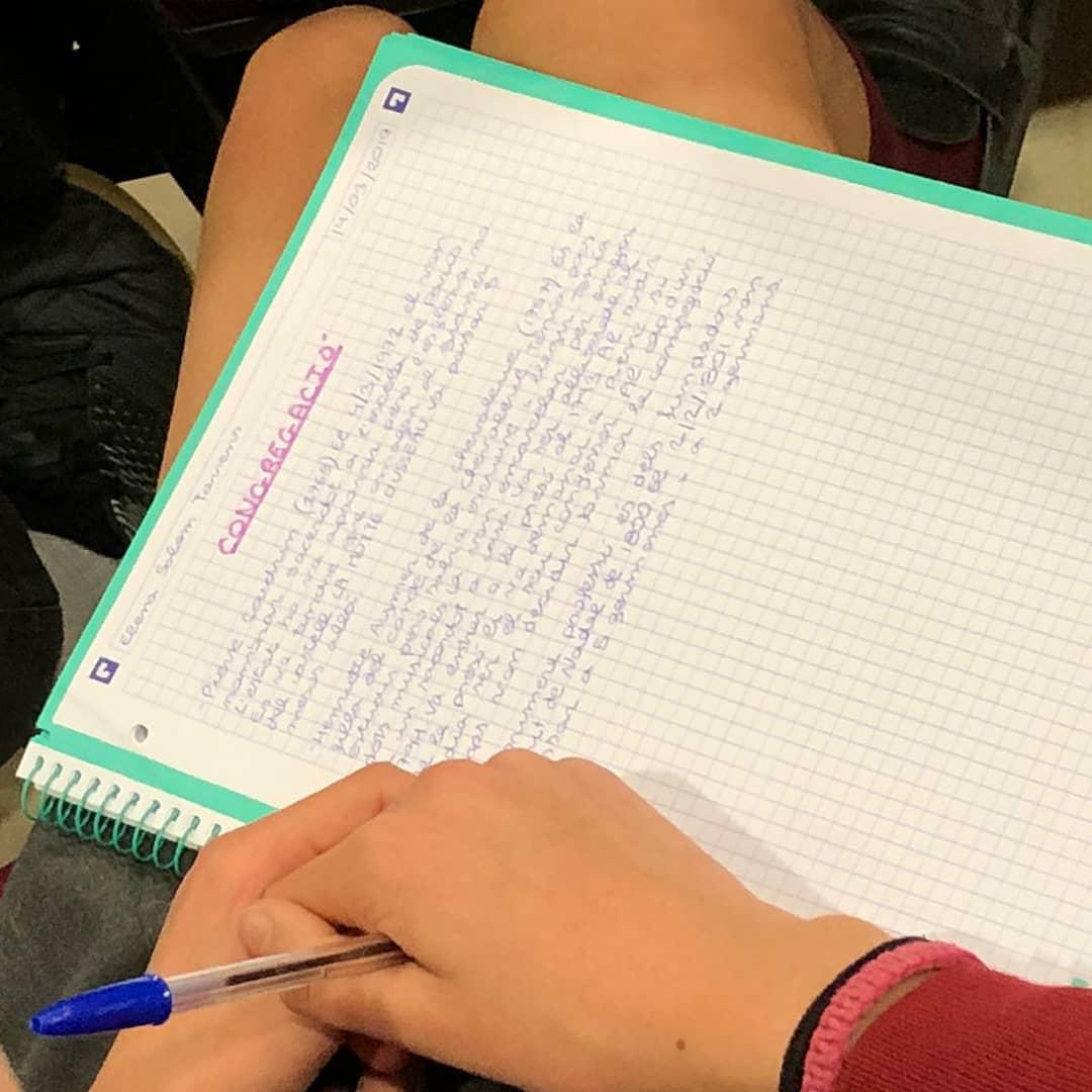 PadreDamianSSCC's tweet photo. El Padre Raúl dona el tret de sortida al projecte sobre la congregació explicant quins són els seus orígens, història i fonaments 💬! #1resopd ja domina la nostra missió, visió i valors 👣👀👐! @pjvsscc #projectespd https://t.co/DAv0gdIh2Q