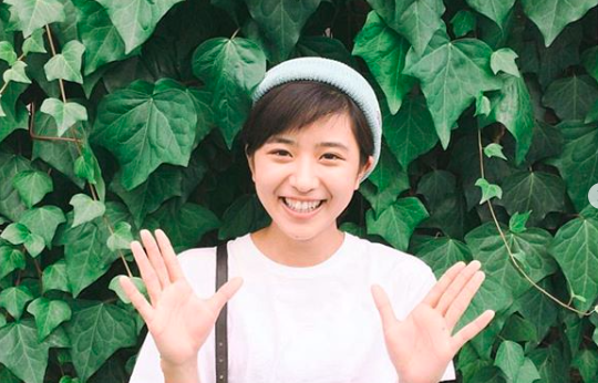YKf1902's tweet photo. 黒島結菜さん、お誕生日おめでと��ございます！¡Feliz cumpleaños!
今年もお体には気をつけて、無理をせず素敵な毎日を送ってください！
結菜さんの元気な姿が見られることを一ファンとして切に願うばかりです🎁
ロケ地で姿を一目見れた事は、一生の思い出です。
これからも、ずっと応援し続けます！ https://t.co/trfl1YMkvm