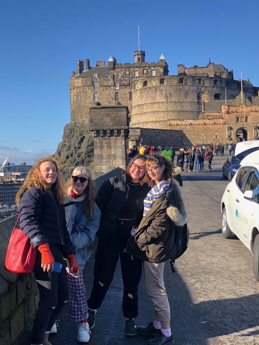 VarndeanIB's tweet image. Blue skies over Edinburgh Castle and Arthur’s Seat yesterday 😎 Off to the Scottish Parliament this morning.