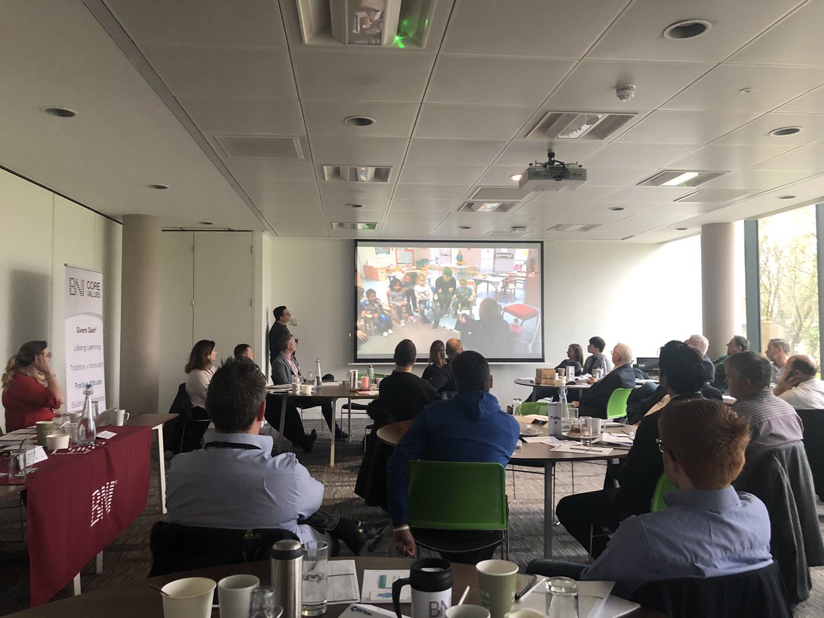 Learning about the amazing work #dingleyspromise do at <a href="/BNI_Reading/">BNI Reading</a> this morning