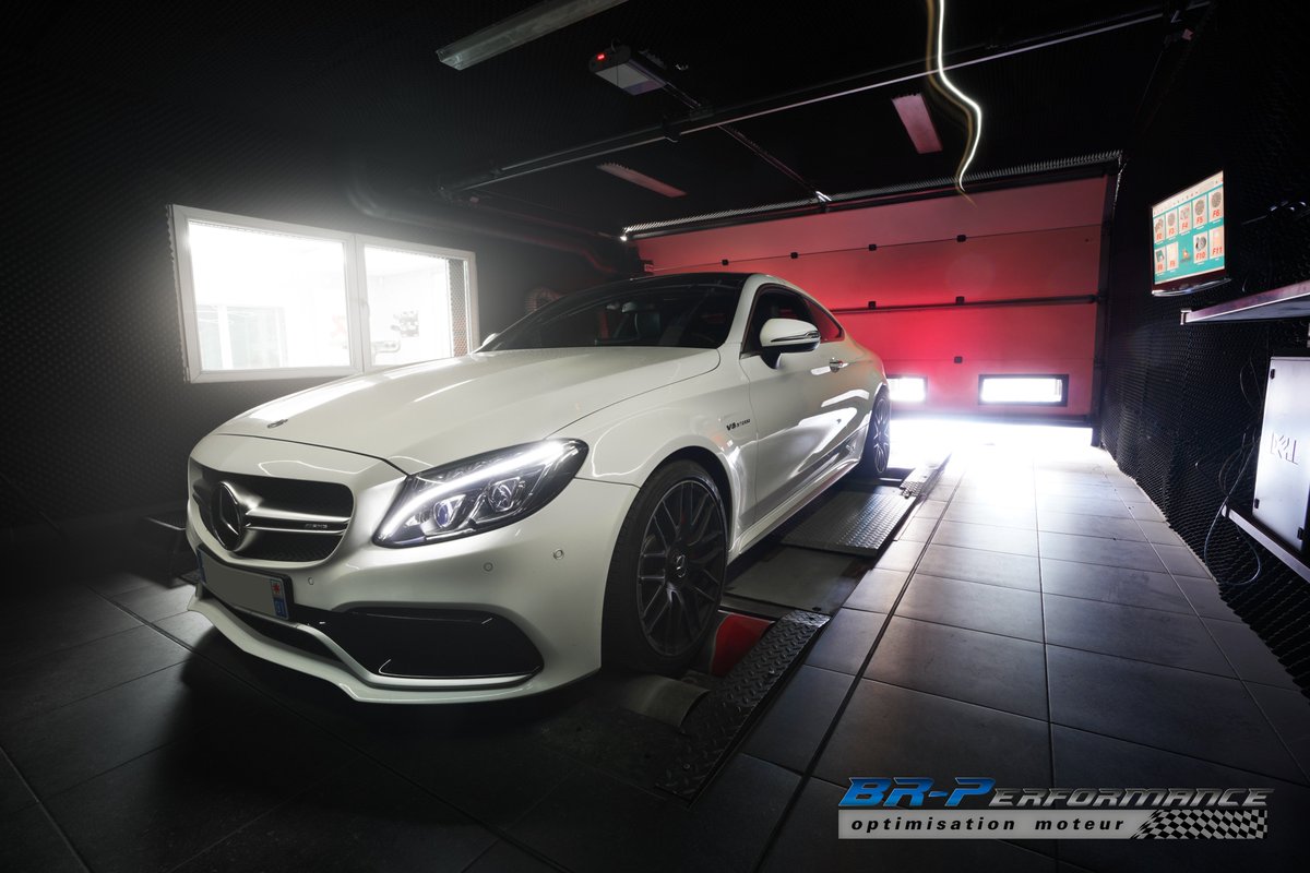 BRPerf's tweet photo. Mercedes C63 S AMG 4.0
Origine: 510hp / 700Nm
Stage 1: 580hp / 828Nm
#brperformance #wearebrp #mercedes #amg #gle #gleamg #mercedesgle #stage1 #cars #c63s #chiptuning #reprog #sportcar #exhaust #63S #c63samg #4x4 #photooftheday #amazing_cars #awesome #bestoftheday #carlifestyle https://t.co/dMsuIFdVOb