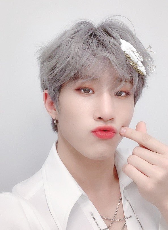 jp_offclastro's tweet photo. たんじょうびを おいわいしてくれた AROHA みなさん  ほんとにほんとに ありがとうございます とても かんどう です~♡ 
いつも がんばって かんしゃできるひとに なります~^^
4月3日も きたいしてください♡ㅎㅎ
혼또니 다이스키데스♡
#ASTRO #AROHA #ジンジン https://t.co/aesvoEFV7k