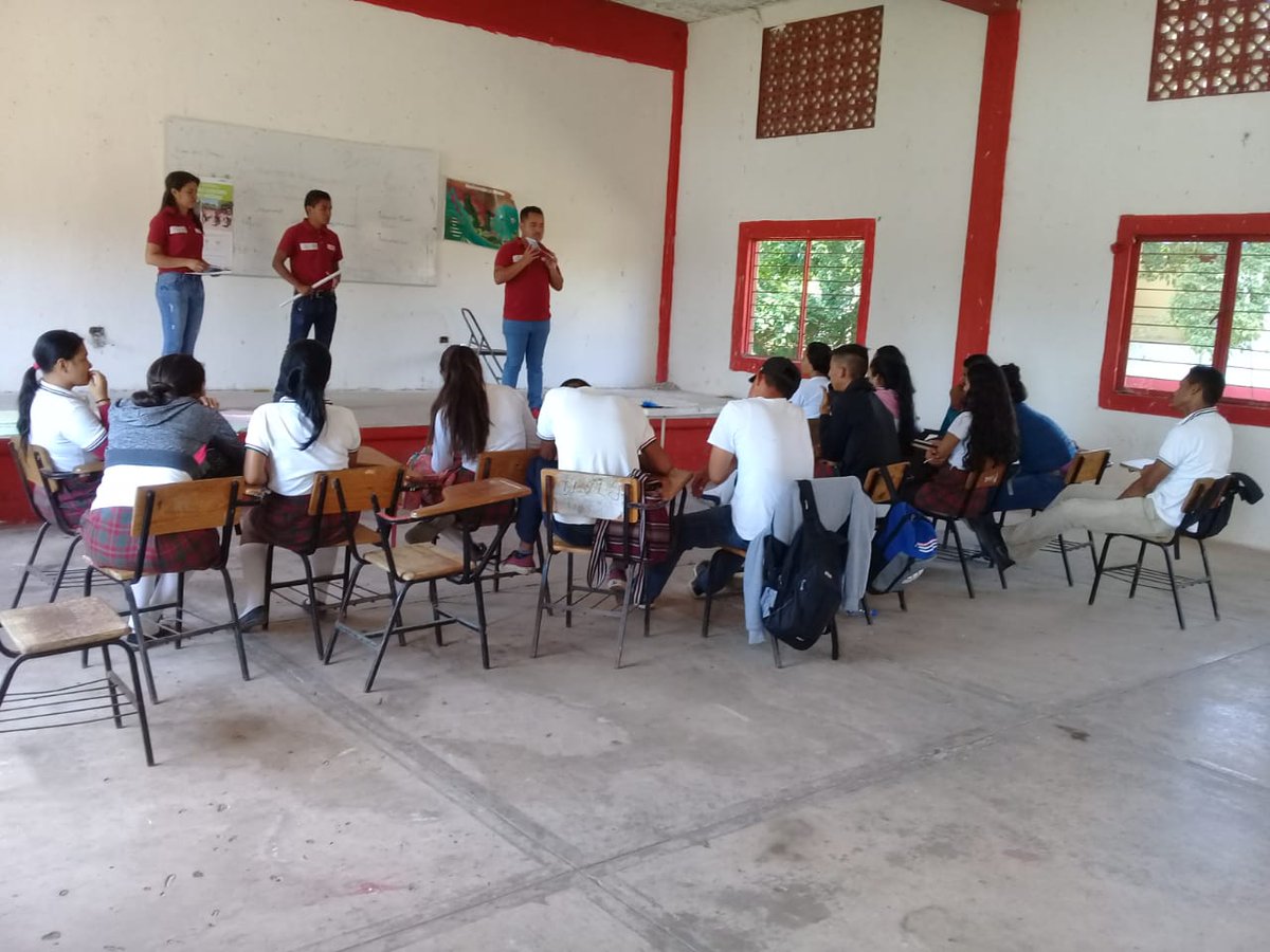 RLujn1's tweet photo. 14 y 15 de marzo arrancamos con el proceso de promoción y captación de aspirantes a LEC 2019 - 2020 en las regiones de Compostela, Ruiz y el Nayar.
#ConafeNayarit
#EducaciónComunitaria
#ÉntraleAlConafe https://t.co/Uqn6B4QNCD