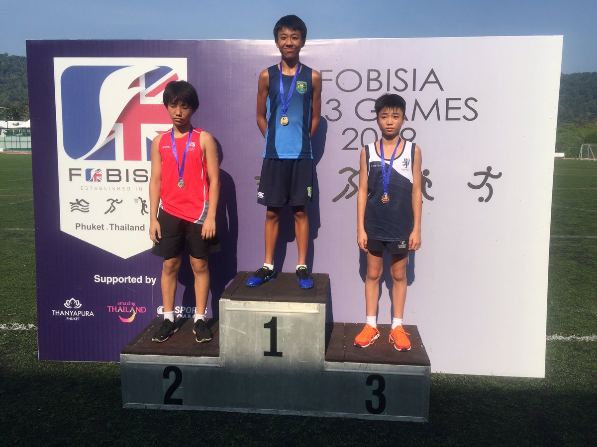 BISHCMC_PE's tweet photo. Our incredible athletics captain Darren fought his way to two silver medals in the 200m and the 800m with only 5 minutes rest in between! 🥈 #bishcmc #fobisia #silversuperstar #lactichell #norestjustrun https://t.co/iPocJX5OjE