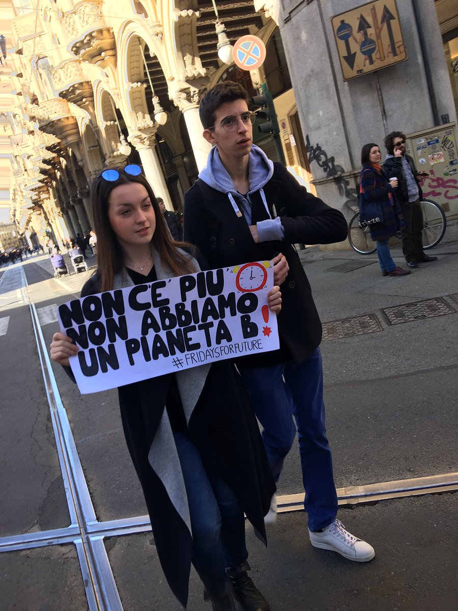 twitTOrigami's tweet photo. Noi cโeravamo!
#torigami
#friday4future
#acrane4future
#origami4earth
#origami4thepeople
#meltinghot
#breathers
#saveyourmother
#sciencenotsilence
#noplanetb
#cerianchetu https://t.co/7GpAJkbim6 https://t.co/XMlVgyxp0H