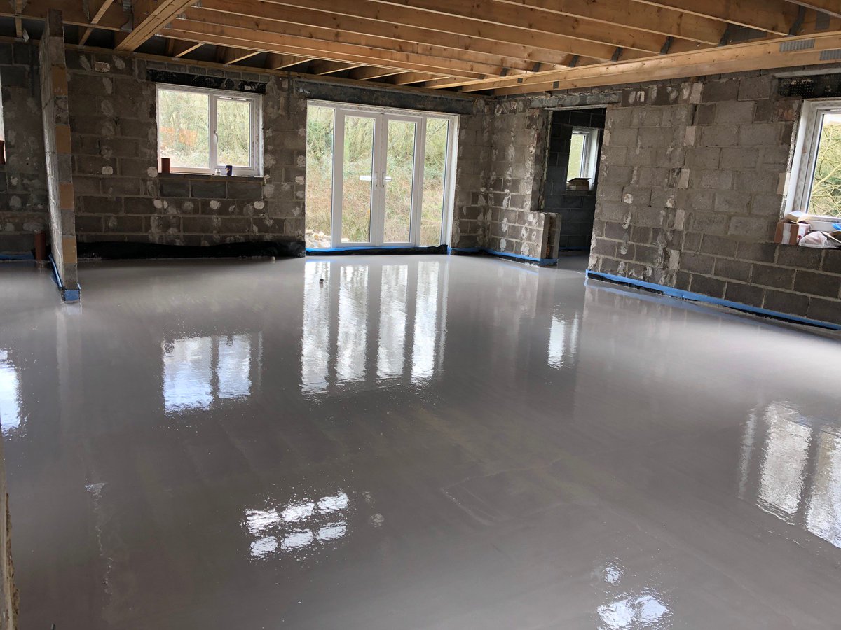FloorScreedCo's tweet photo. Another local screed install today - 7m3 of Gypsol classic supplied by Peter Bryant @SMorrisLtd #screeding #liquidscreed #gypsol #thefloorscreedingcompany #areputationyoucanstandon https://t.co/pgVUFkTffF