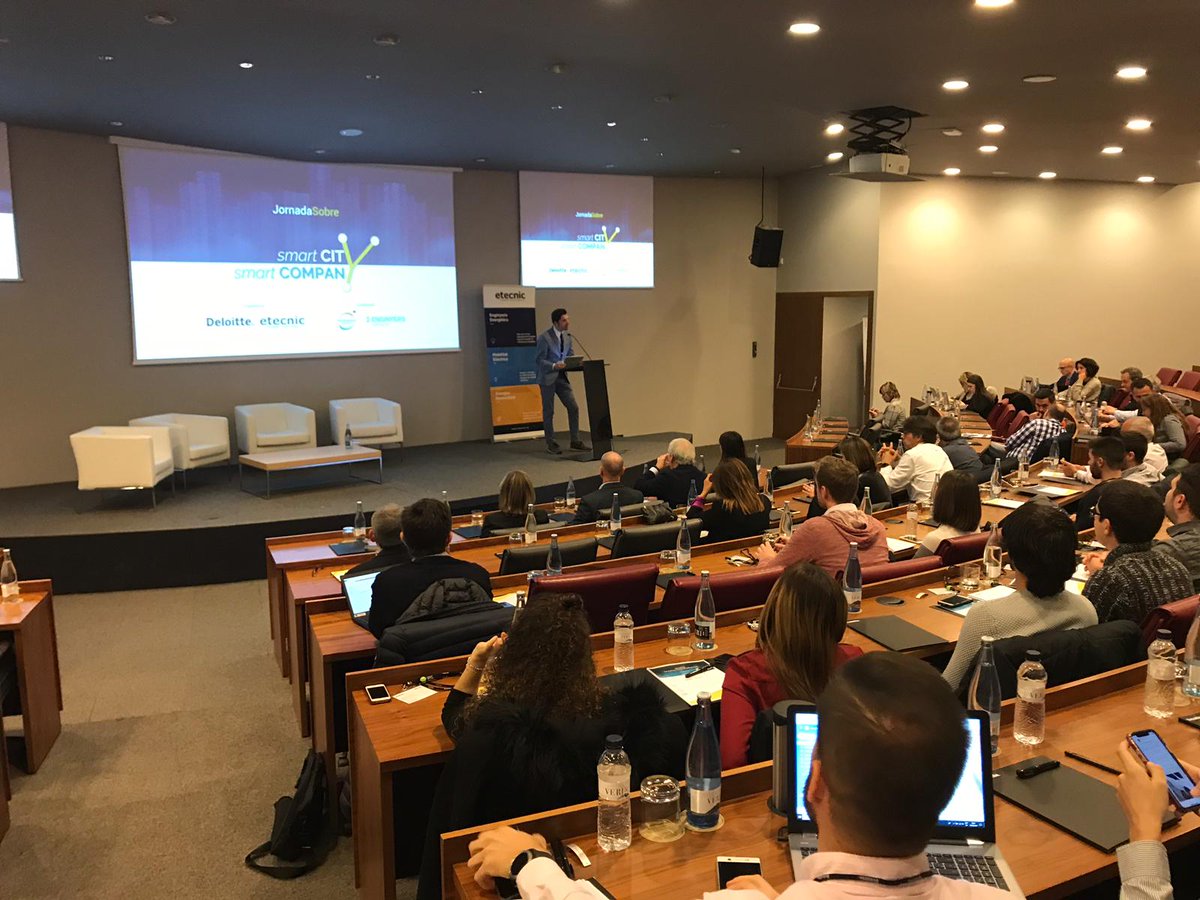 etecnic's tweet photo. ✅JORNADA #SmartCitySmartCompany #SCSC19 @PortAventuraBE
👉 Jorge Ríos CEO d'@etecnic tanca l'acte d'avui analitzant la jornada i agraint especialment a @Deloitte_ES com a co-organitzador , a la col·laboració de @CETITINFO i @Portaventura_ES i a tots els ponents i participants. https://t.co/Dq68lLjRGG