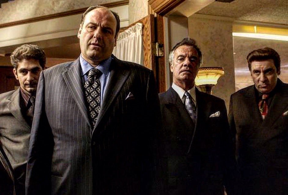 legendarysblog's tweet photo. ⁣
The Many Saints of Newark a Sapranos prequel set in the 60s will come out in September 2020. ⁣
⁣
Directed by Alan Taylor, starring ⁣
Alesandro Nivola⁣
Vera Farmiga⁣
Ray Liotta⁣
Jon Bernthal⁣
Corey Stoll⁣
Billy Magnussen⁣
John Magaro⁣
Michael Gandolfini⁣
⁣
⁣ https://t.co/rOm2zfnp75