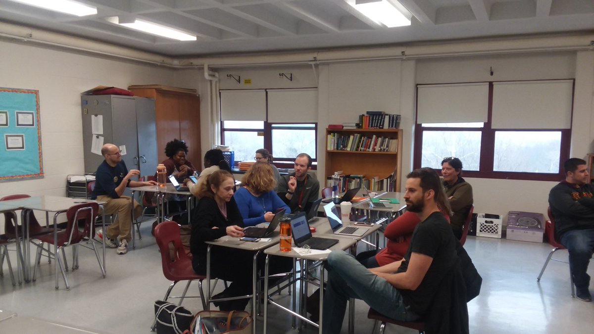 MrsMagyar's tweet photo. Ready to connect the pieces #edpuzzle #insertlearning https://t.co/88xqh1rczY