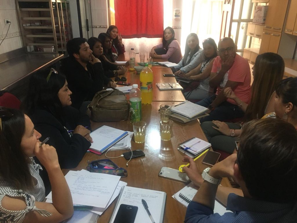 SenameAntofa's tweet photo. Gestora Intersectorial descentralizando e instalando el Sistema de Salud Integral con énfasis en Salud Mental de niños, niñas y adolescentes de la Red SENAME en Mesa Programas del circuito #Programa24horas en #Calama Junto a Subsecretaría de prevención del delito https://t.co/XgZQ4EuoxR
