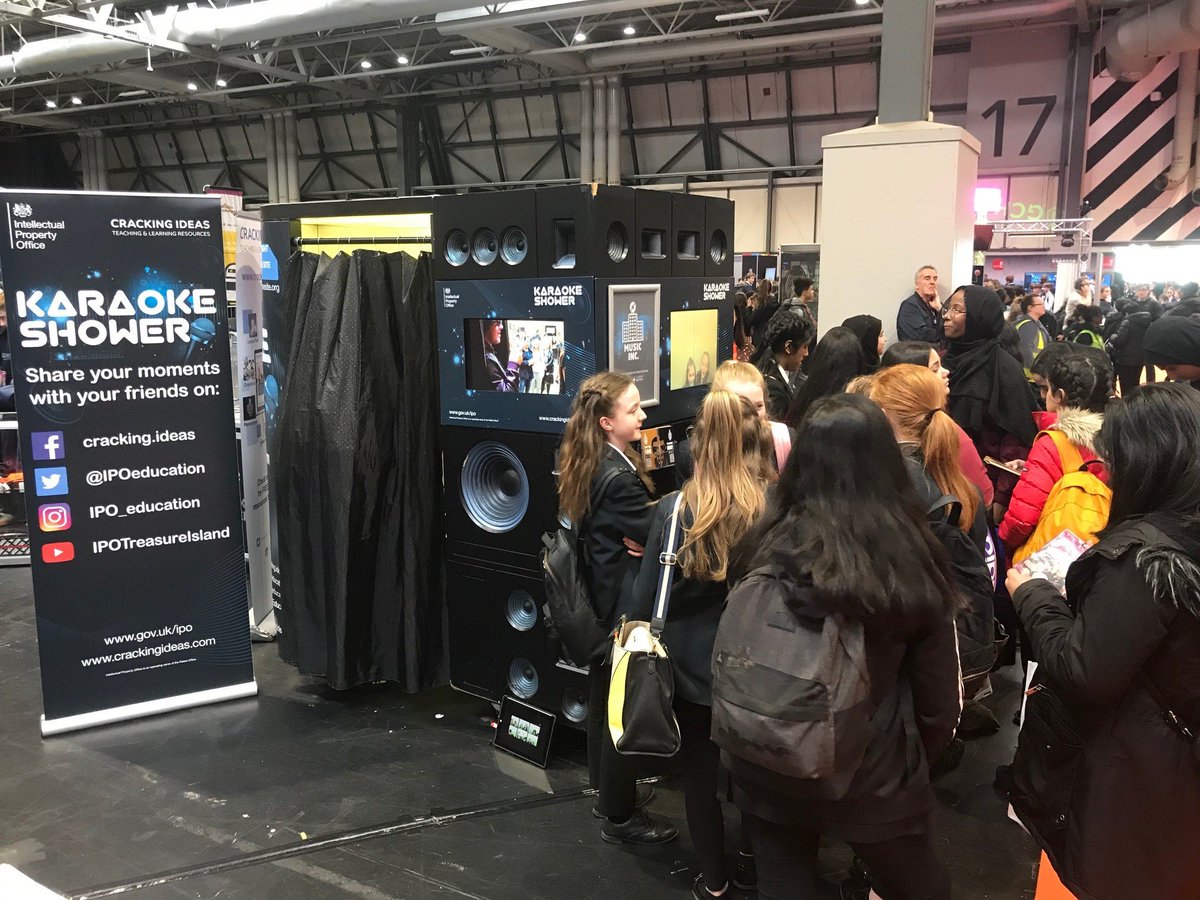 The_IPO's tweet photo. .@IPOeducation's #KaraokeShower 👨🏻‍🎤🚿 &amp; our #FindtheFake 🕵️‍♀️ quiz are still proving to be popular at @BigBangFair in @theNEC today! 

Remember to check out the #CrackingIdeas website for #IP teaching &amp; learning resources 👩‍🏫 https://t.co/JyHgWFyqz4 https://t.co/Wi4QeOdd5E