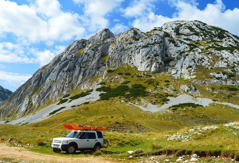 HuckFinnCroatia's tweet photo. Discover Croatia, Montenegro, Bosnia and Slovenia in our newest 4 COUNTRIES MULTISPORT trip 🙌🏼🌲🌴🌿 We’ll explore the most scenic landscapes and get to know intact areas to experience true local life. 🌻 
https://t.co/MEhFqYYpJ3 

#Durmitor #hiking #travel #outdoor #Balkan https://t.co/MV8ZK4W8cs