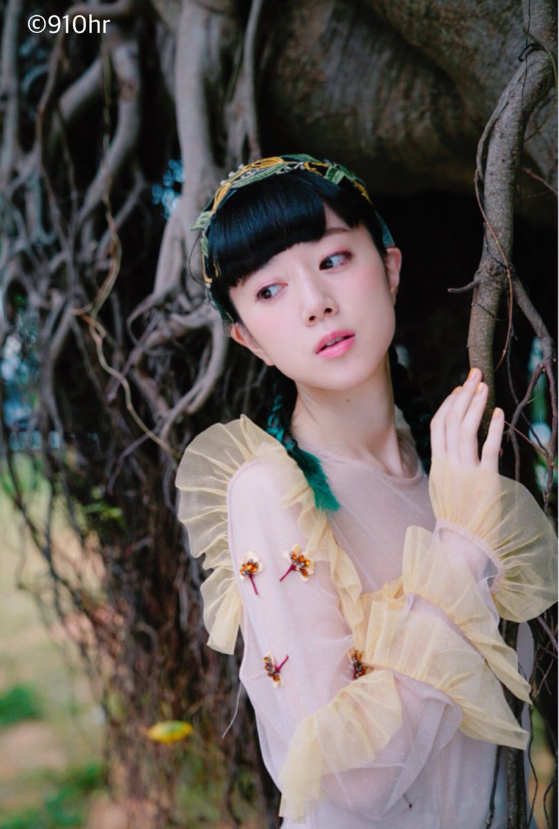 工藤晴香 910hr 写真集発売記念 サイン入り ポストカード 工藤晴香 910hr 写真集発売記念 サイン入り ポストカード 工藤