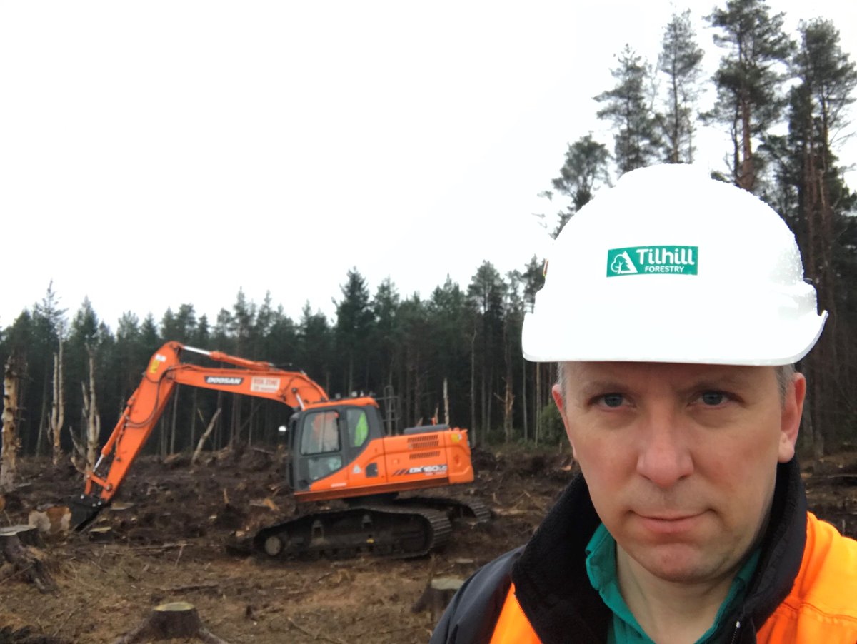 TilhillForestry's tweet photo. More mounding at a restock site near Aberdeen. #Mounding #ForestManager https://t.co/CmLtOrjDsv