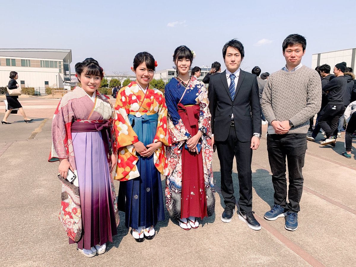 skiinst's tweet photo. 4年生の先輩方、ご卒業おめでとうございます！👏
たくさんの素敵な思い出と、優しいお言葉、ありがとうという言葉では伝えきれないほど、感謝でいっぱいです！😭😭

またサークル活動に遊びに来てくださいね✨ https://t.co/MZ8dEFWQrQ