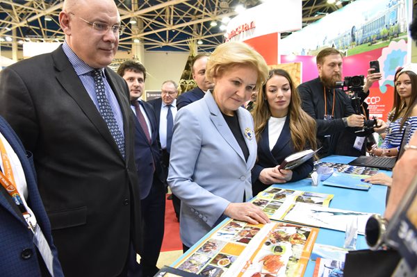 ITE_Travel's tweet photo. Russian Deputy Prime Minister Olga Golodets &amp; Zarina Doguzova, Head of the Russian Federal Agency for Tourism, attend #MITT2019 > https://t.co/L5pkIJbhKv https://t.co/QT0jU9d7Bx