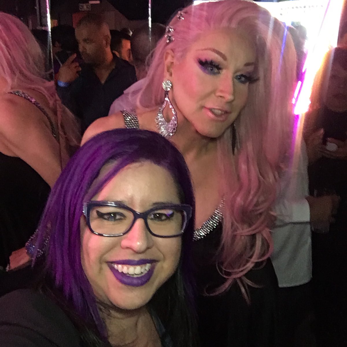 Robotania's tweet photo. 💋 @Robotania & @rickylips en fabulosas ⚡️🏳️🌈💜🙌🏼👠
Fiesta @PremioMaguey @FICGoficial #FICG34 #EnQueerate https://t.co/ULaGA0b71T