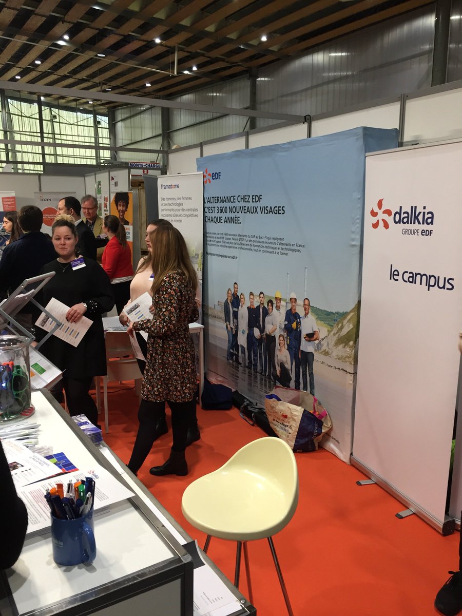 Aline_C_G's tweet photo. Le Salon de l'Apprentissage de Lille ouvre ses portes dans quelques minutes. Julie &amp; Yann vous attendent au stand E4 pour tout vous dire des formations en Alternance aux métiers de services à l'Energie et de la transition énergétique !! 🔥😃👩‍🔧 https://t.co/xcKBBG0SMy