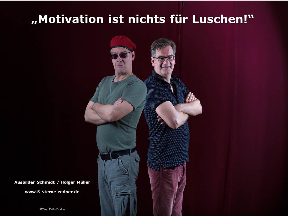 5sterneredner's tweet image. Der #Visualfriday mit unserem 5 Sterne Redner Holger Müller und Ausbilder Schmidt. #5SterneRedner

Hier geht es zu seinem Profil: 5-sterne-redner.de/referenten/hol…