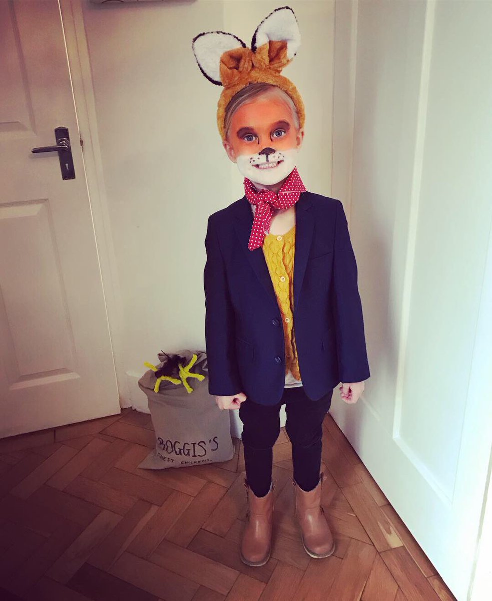 EmmaMorganHere's tweet image. Fantastic Mr Fox and Percy Jackson attending school today. #WorldBookDay #hvcs #hawarden #FantasticMrFox #PercyJackson @y4hvcs @yrhvcs @HawardenVillage