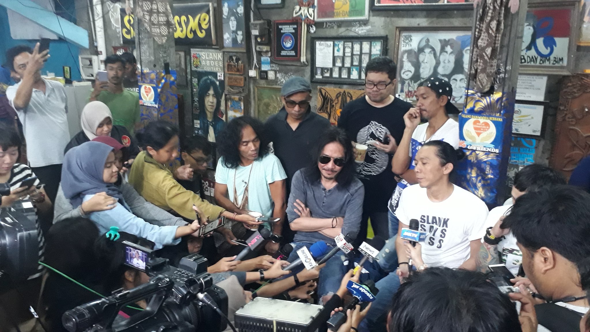 #barengjokowi