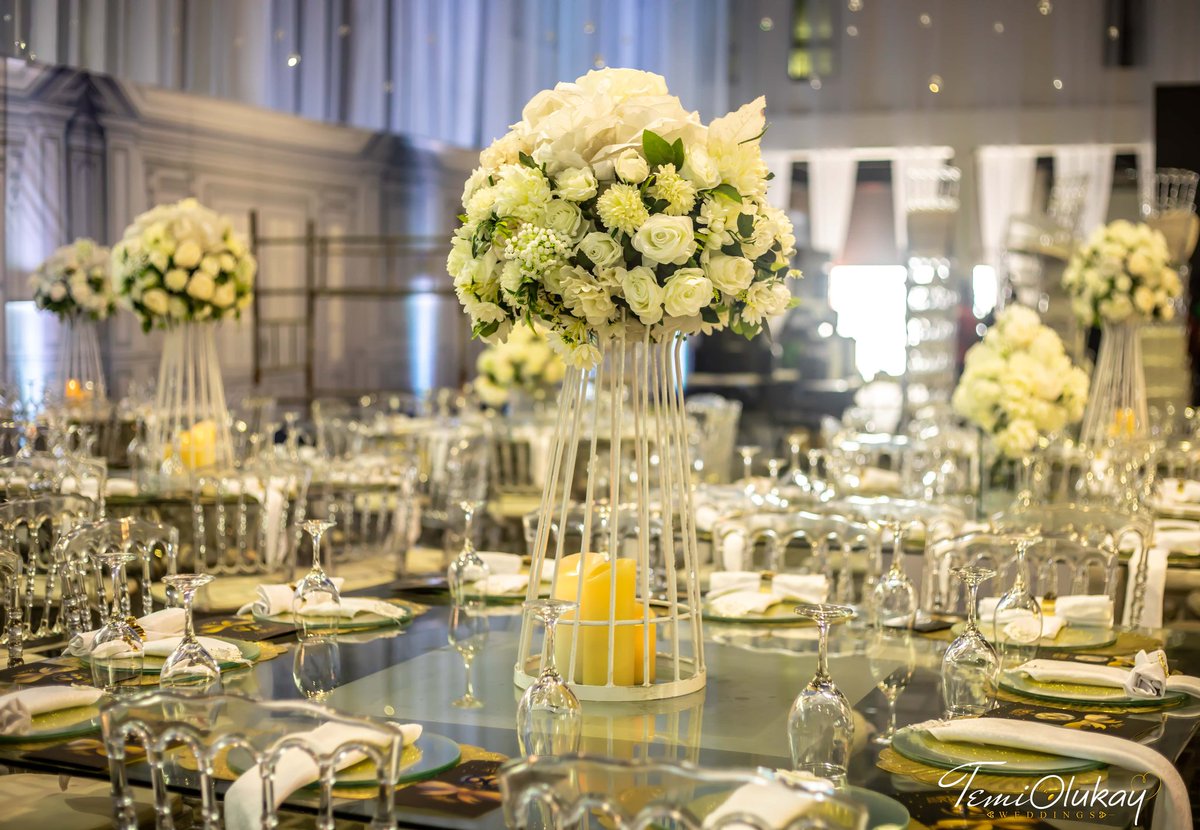 ElizabethRevent's tweet photo. We found our table 😍😍
____________________
Decor by @elizabeth_r_events
Photography by @temiolukay
_____________________
#elizabethrevents #DecorByER #birthday #avuru@60 #austinavuru@60 #EventDesigners#Eventsguru #Eventmanagers#Eventtips#Eventguide #EventPlanners https://t.co/u1DycIwm0k