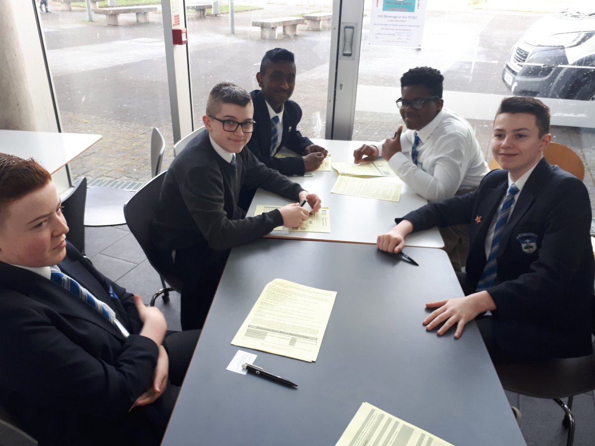 HolyroodChemis1's tweet photo. @HolyroodSec S2 @SmartSTEMs today at kelvin college, ready for some interactive STEM workshops #STEM #ssgkc https://t.co/ZICOgU32Ka
