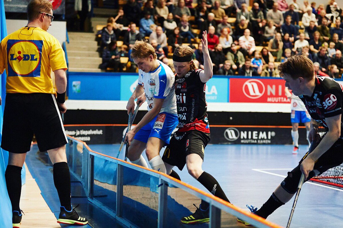 Pelipäivä!💙

4.puolivälierä
————————
Oilers - Happee 
kello 18.30 Tapiolan Urheiluhalli
————————
Liput ennakkoon:
tiketti.fi/esport-oilers-…

Let’s go!🤜🏼🤛🏼

#salibandy #öljykevät