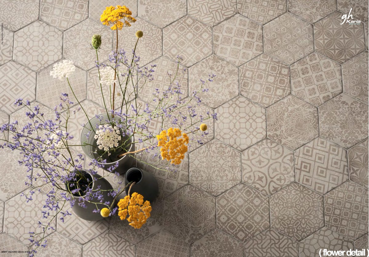 ghkaria's tweet photo. The collection, in 5 colours, features uneven patterning and subtle surface shade variations. Hexagon tiles, mosaics, and original patterns extend the compositional potential of the new Powder stoneware.
#interior #interiordesign #interiordesigner #interiordecor #homeDecor #home https://t.co/1P71eFdMS1