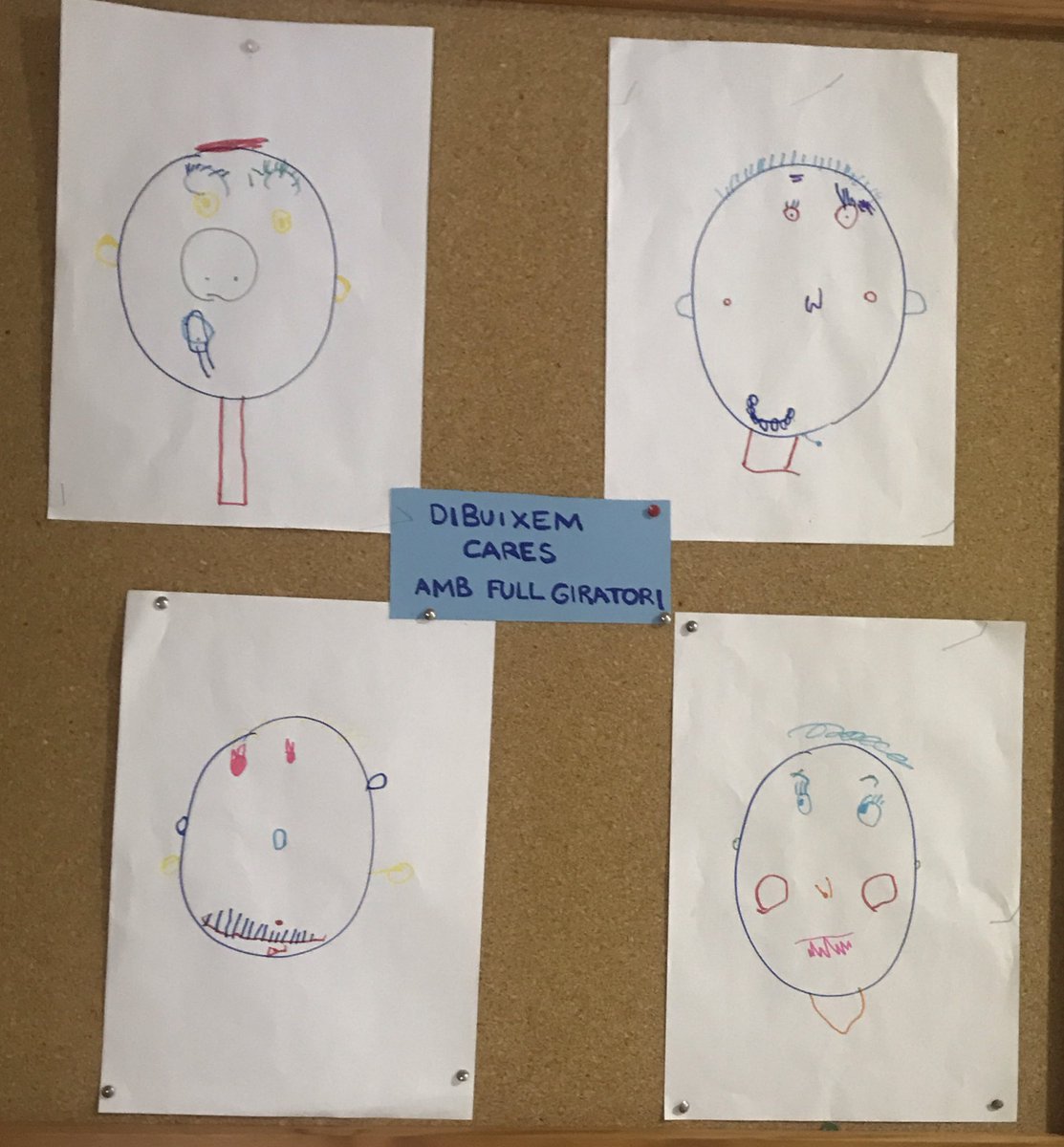 Xtorey_benifaio's tweet photo. #crbenifaio Dibujamos caras con folio giratorio. En 3 años nos encanta el #cooperativo JUNTOS MEJOR #ProjecteElCosHumà https://t.co/shh5vZ3O1D